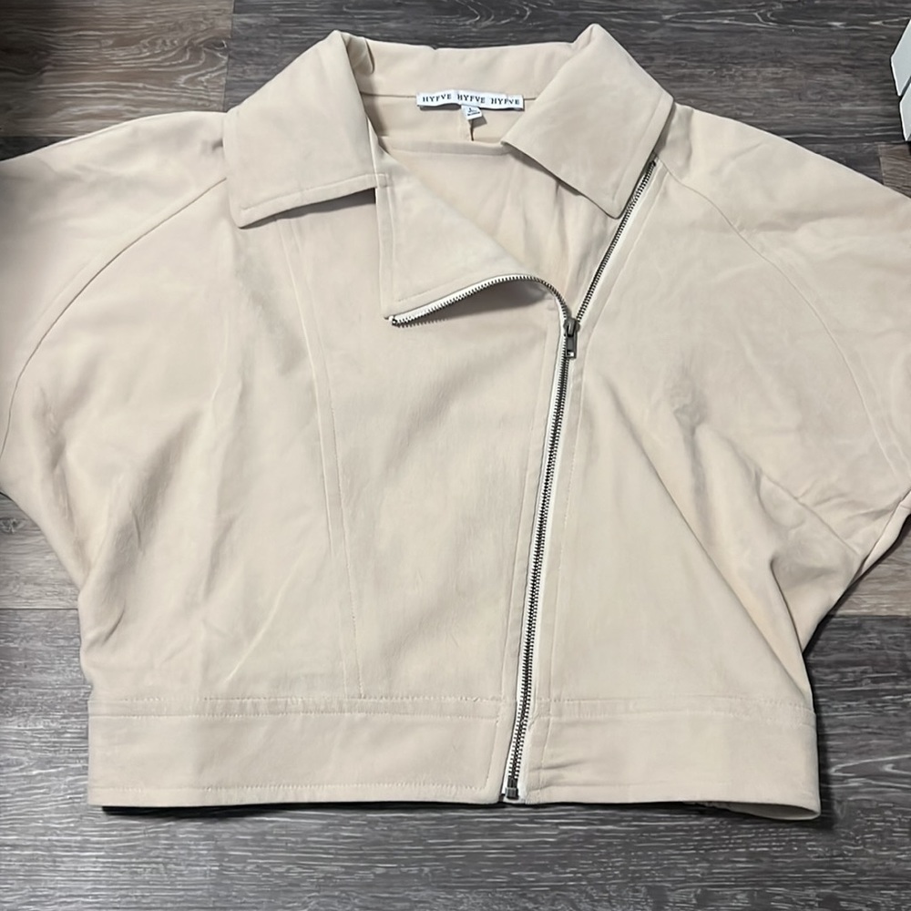 Tan Jacket - Picture 2 of 10